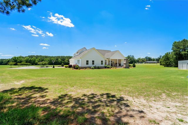 217 Tobacco Leaf Rd, Galivants Ferry, SC 29544