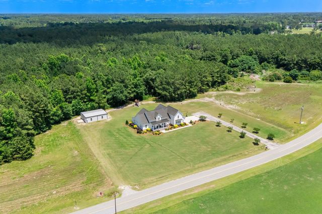217 Tobacco Leaf Rd, Galivants Ferry, SC 29544