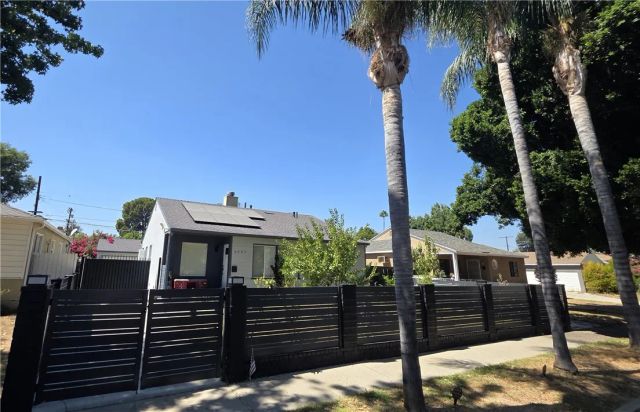 6637 Capps Avenue, Reseda, CA 91335