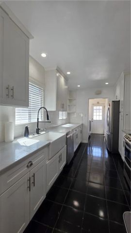 6637 Capps Avenue, Reseda, CA 91335