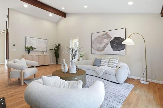 10140 Hillcrest Road, Cupertino, CA 95014