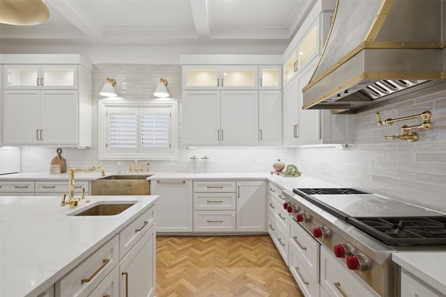 6743 Gaston Avenue, Dallas, TX 75214