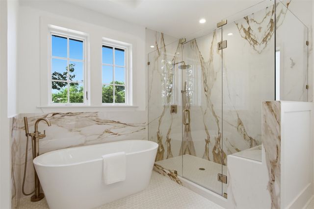 6743 Gaston Avenue, Dallas, TX 75214
