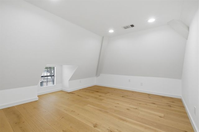6743 Gaston Avenue, Dallas, TX 75214