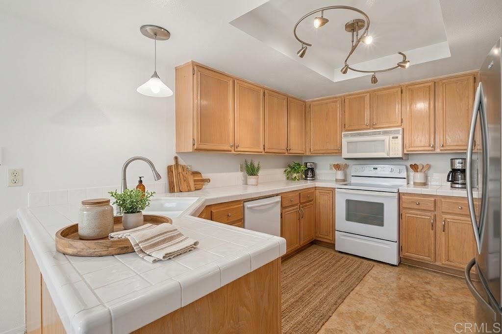 1242 Rue Saint Moritz, San Marcos, CA 92078 — photo 3
