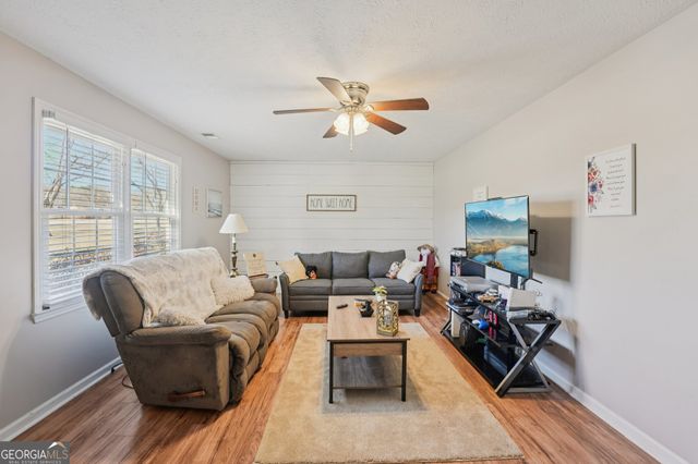 1911 Barnesville Road, Griffin, GA 30224