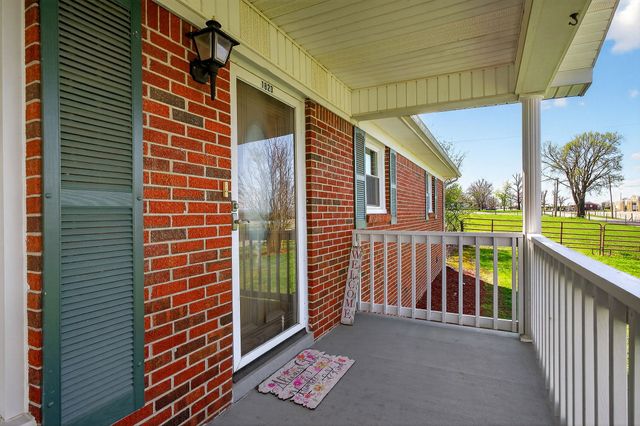 1823 Evins Mill Rd, Smithville, TN 37166