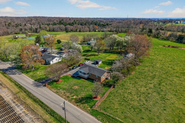 1823 Evins Mill Rd, Smithville, TN 37166