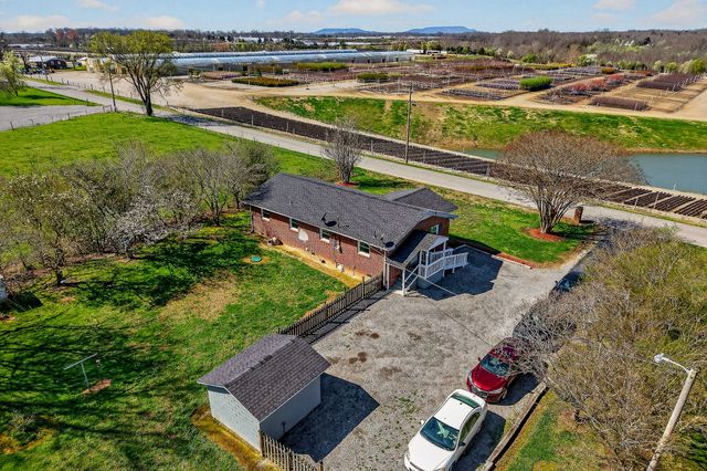 1823 Evins Mill Rd, Smithville, TN 37166