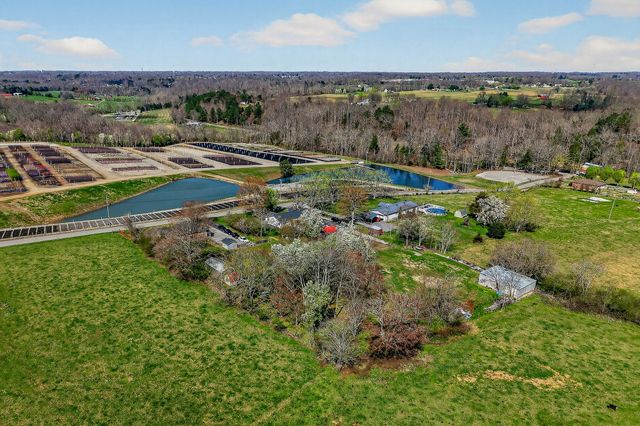 1823 Evins Mill Rd, Smithville, TN 37166