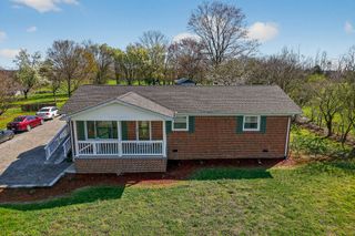 1823 Evins Mill Rd, Smithville, TN 37166