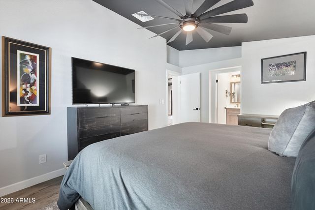 4604 E PIEDMONT Road E, Phoenix, AZ 85044