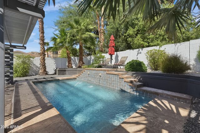 4604 E PIEDMONT Road E, Phoenix, AZ 85044