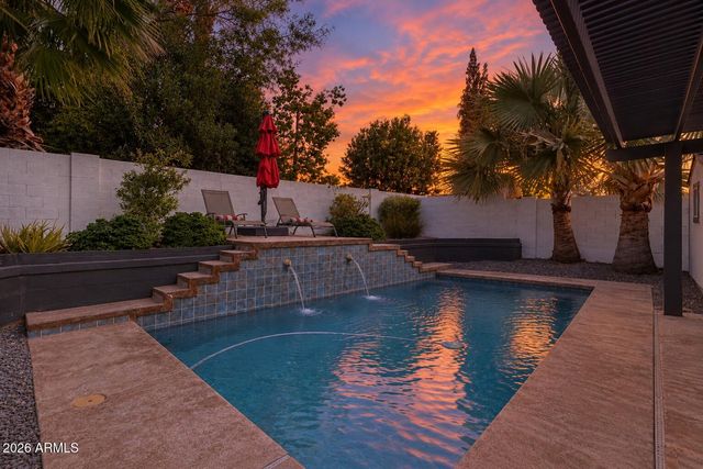 4604 E PIEDMONT Road E, Phoenix, AZ 85044