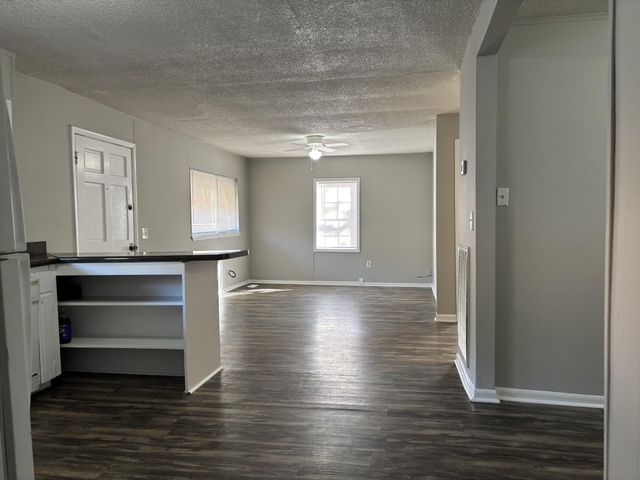 3001 Henderson Avenue, NW, Cleveland, TN 37312