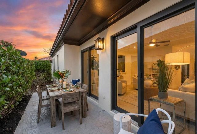 1472 Via Cameron, Jupiter, FL 33477