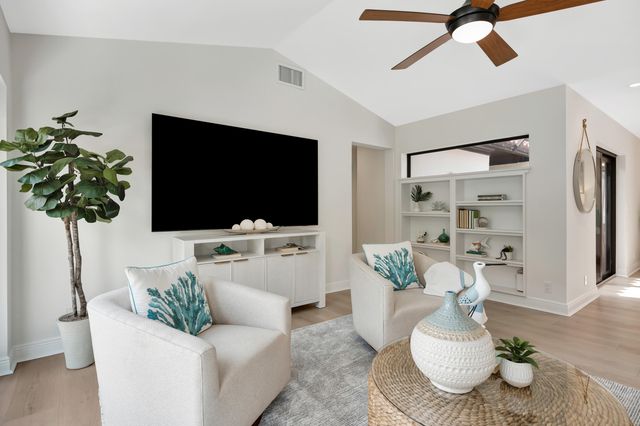 1472 Via Cameron, Jupiter, FL 33477