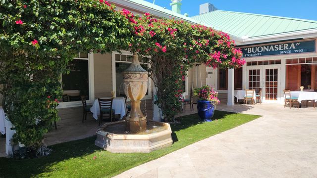 1472 Via Cameron, Jupiter, FL 33477