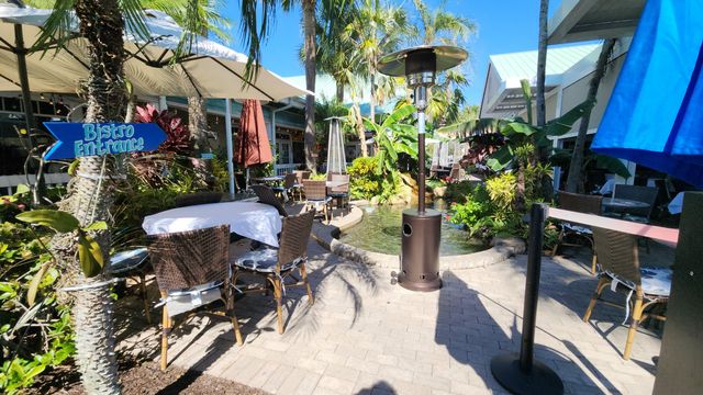 1472 Via Cameron, Jupiter, FL 33477