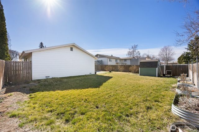 519 S Pommer Ave, Moses Lake, WA 98837