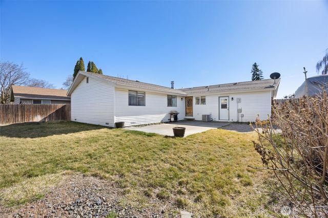 519 S Pommer Ave, Moses Lake, WA 98837