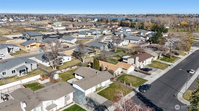 519 S Pommer Ave, Moses Lake, WA 98837