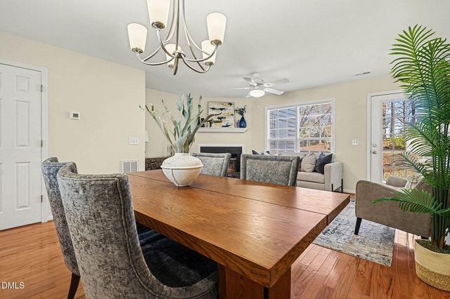 104 Knightsborough Way, Apex, NC 27502