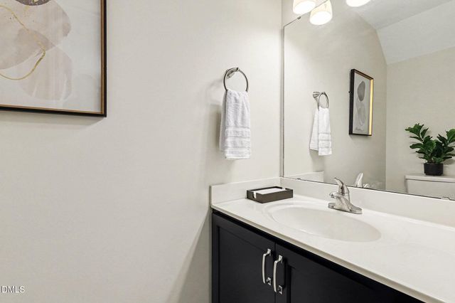 104 Knightsborough Way, Apex, NC 27502