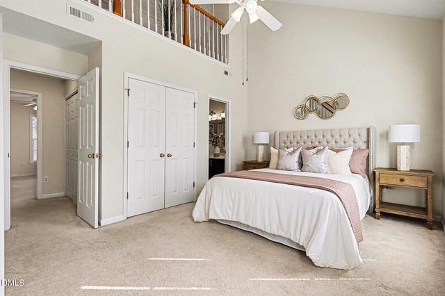 104 Knightsborough Way, Apex, NC 27502