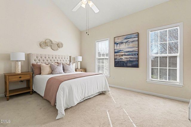 104 Knightsborough Way, Apex, NC 27502