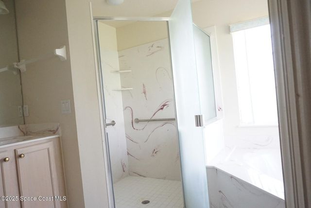 711 Hunan Street NE, Palm Bay, FL 32907