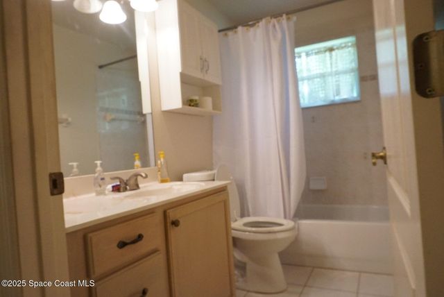 711 Hunan Street NE, Palm Bay, FL 32907