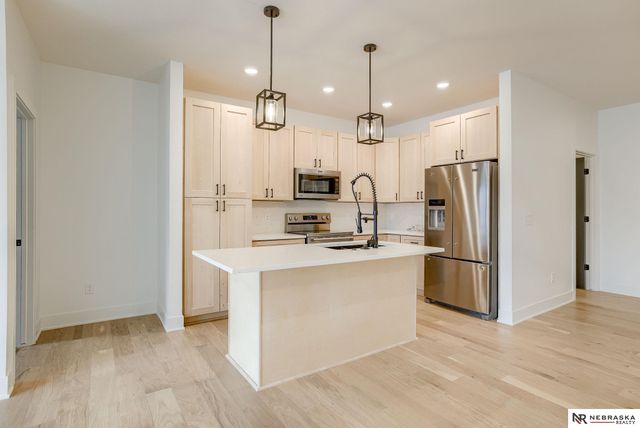 319 S 55th Street, Lincoln, NE 68510