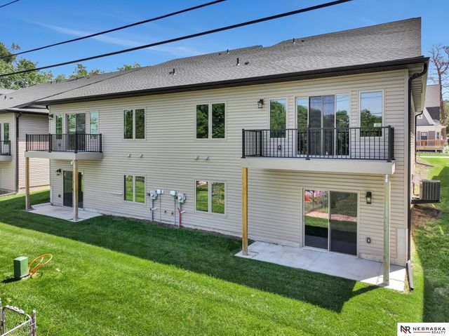 319 S 55th Street, Lincoln, NE 68510