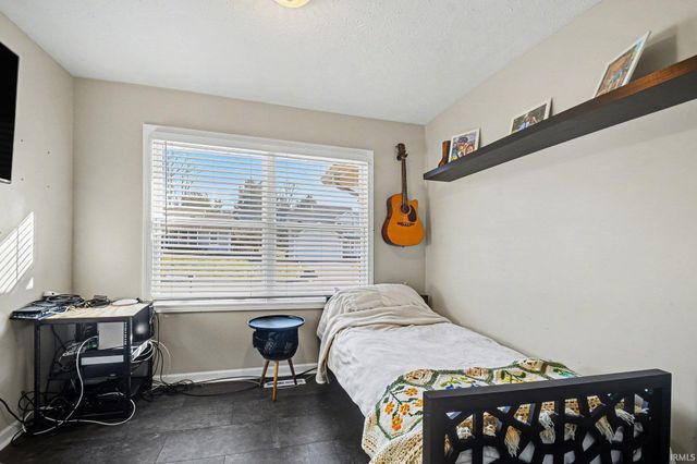 25827 Little Fox Trail, South Bend, IN 46628