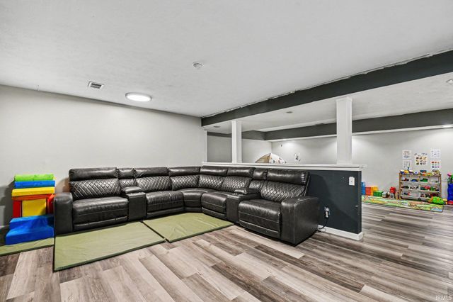 25827 Little Fox Trail, South Bend, IN 46628