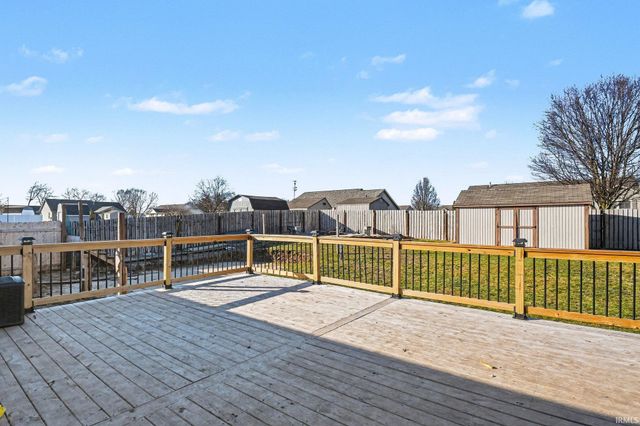 25827 Little Fox Trail, South Bend, IN 46628