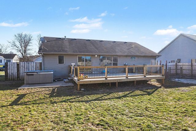 25827 Little Fox Trail, South Bend, IN 46628