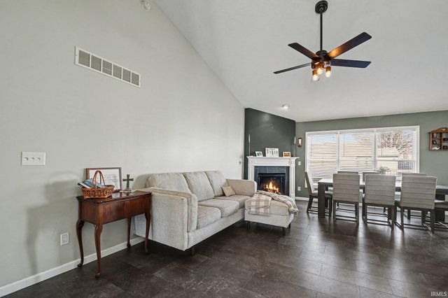 25827 Little Fox Trail, South Bend, IN 46628