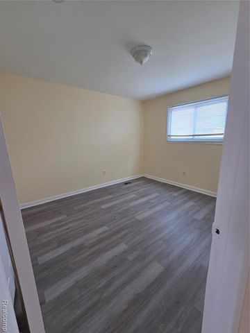 16053 Jackson Street, Taylor, MI 48180