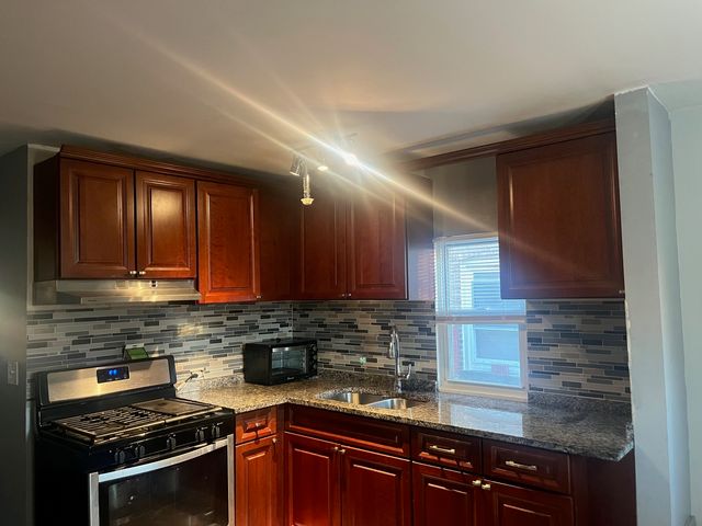 5136 S Richmond Street, Chicago, IL 60632