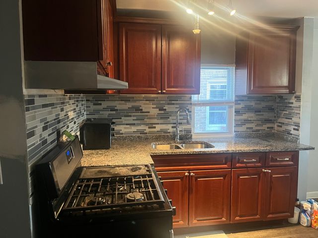 5136 S Richmond Street, Chicago, IL 60632