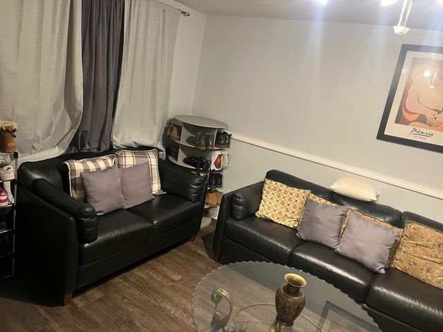 5136 S Richmond Street, Chicago, IL 60632