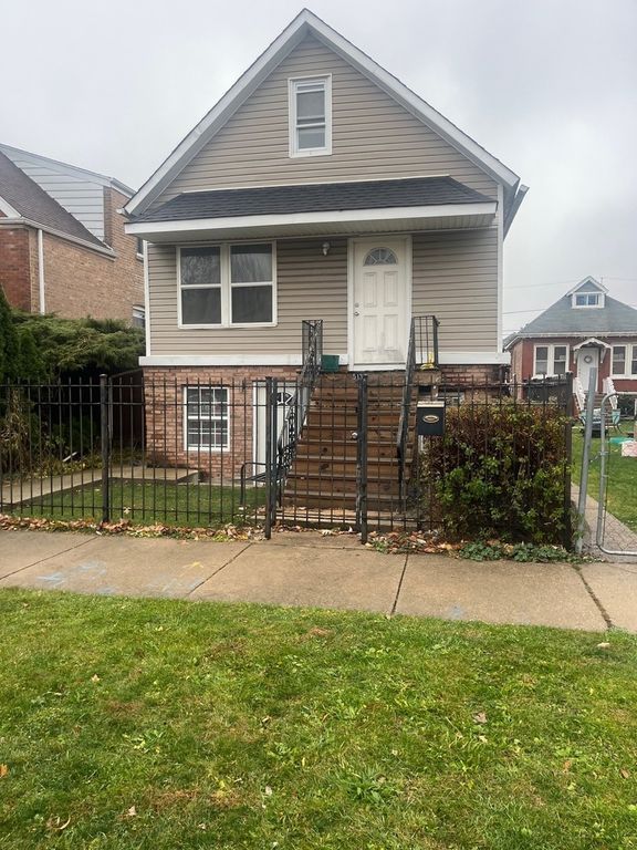 5136 S Richmond Street, Chicago, IL 60632