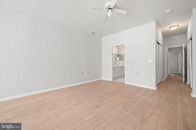 16 NEWPORT RD, Manahawkin, NJ 08050