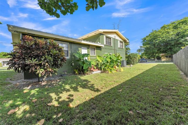 11141 NW 22nd Ct 11141, Miami, FL 33167