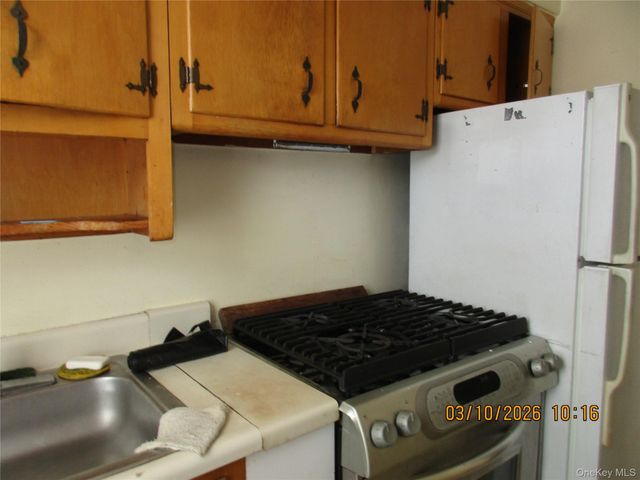 6031 56th Drive, Maspeth, NY 11378