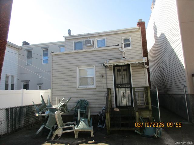6031 56th Drive, Maspeth, NY 11378