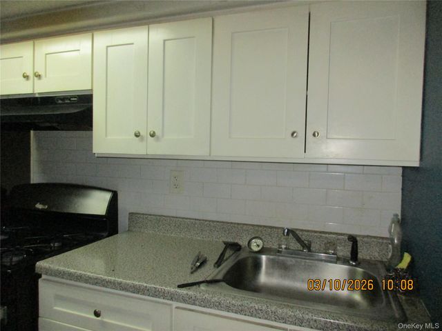 6031 56th Drive, Maspeth, NY 11378