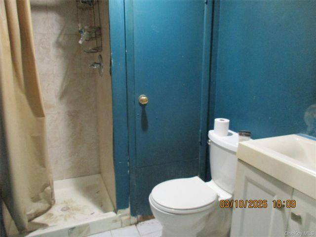 6031 56th Drive, Maspeth, NY 11378